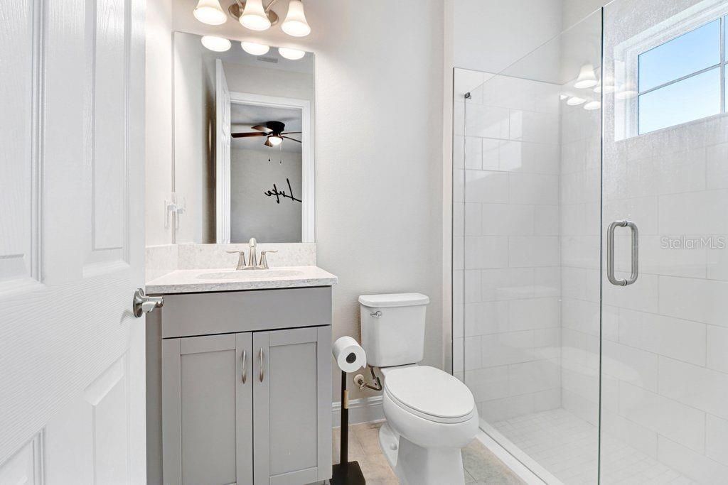 Activo con contrato: $525,000 (3 camas, 3 baños, 2125 Pies cuadrados)