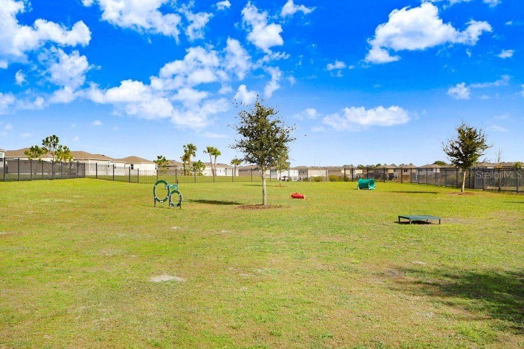 Activo con contrato: $525,000 (3 camas, 3 baños, 2125 Pies cuadrados)