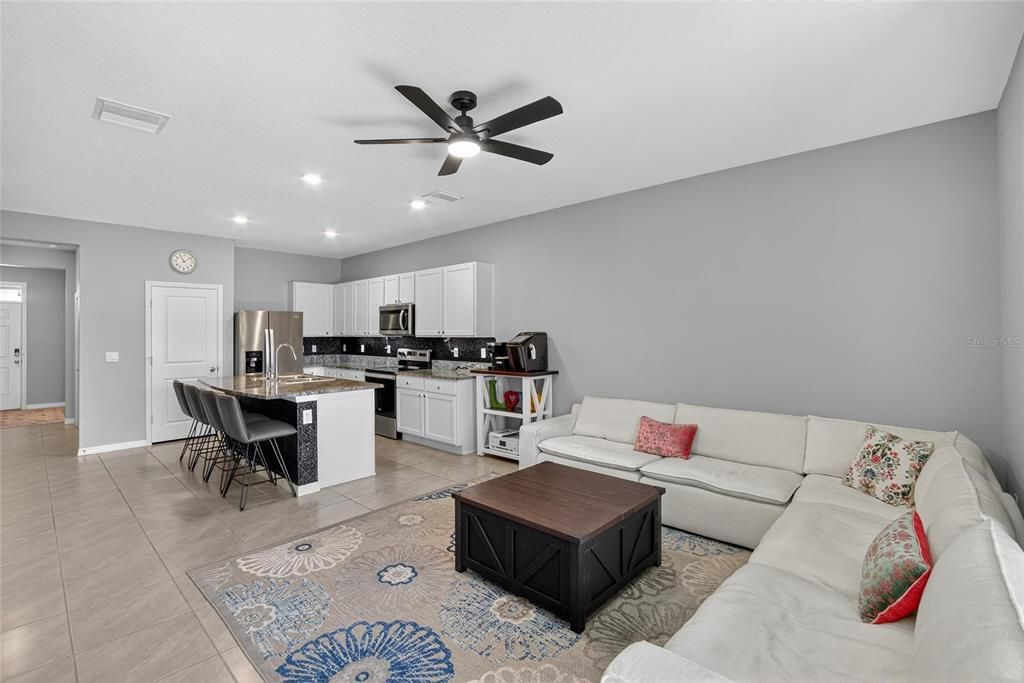 En Venta: $269,999 (3 camas, 2 baños, 1695 Pies cuadrados)