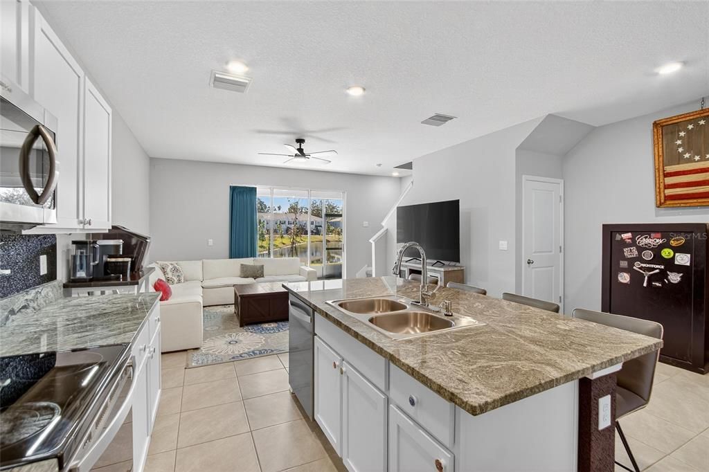 En Venta: $269,999 (3 camas, 2 baños, 1695 Pies cuadrados)