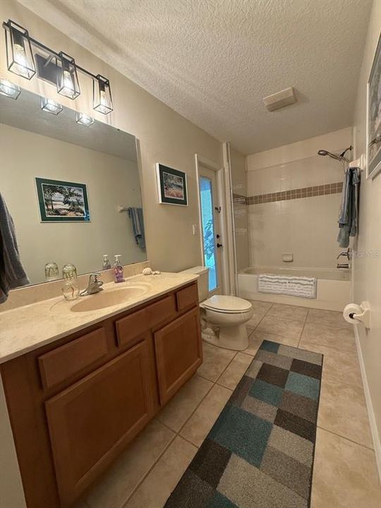En Venta: $524,900 (3 camas, 2 baños, 2112 Pies cuadrados)