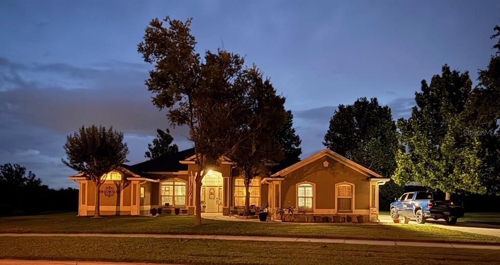 En Venta: $524,900 (3 camas, 2 baños, 2112 Pies cuadrados)