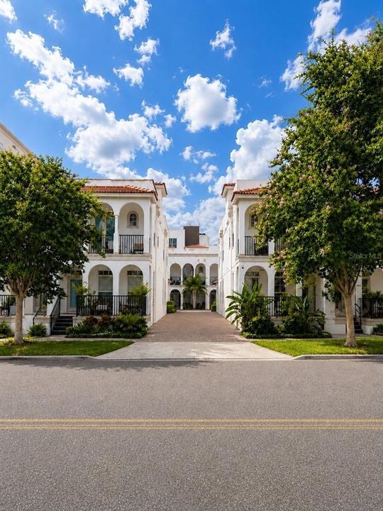 En Venta: $819,000 (3 camas, 2 baños, 1889 Pies cuadrados)