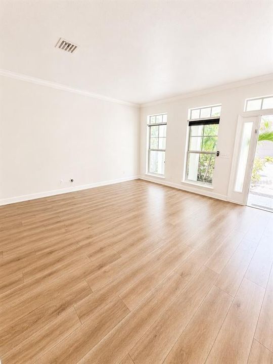 En Venta: $819,000 (3 camas, 2 baños, 1889 Pies cuadrados)