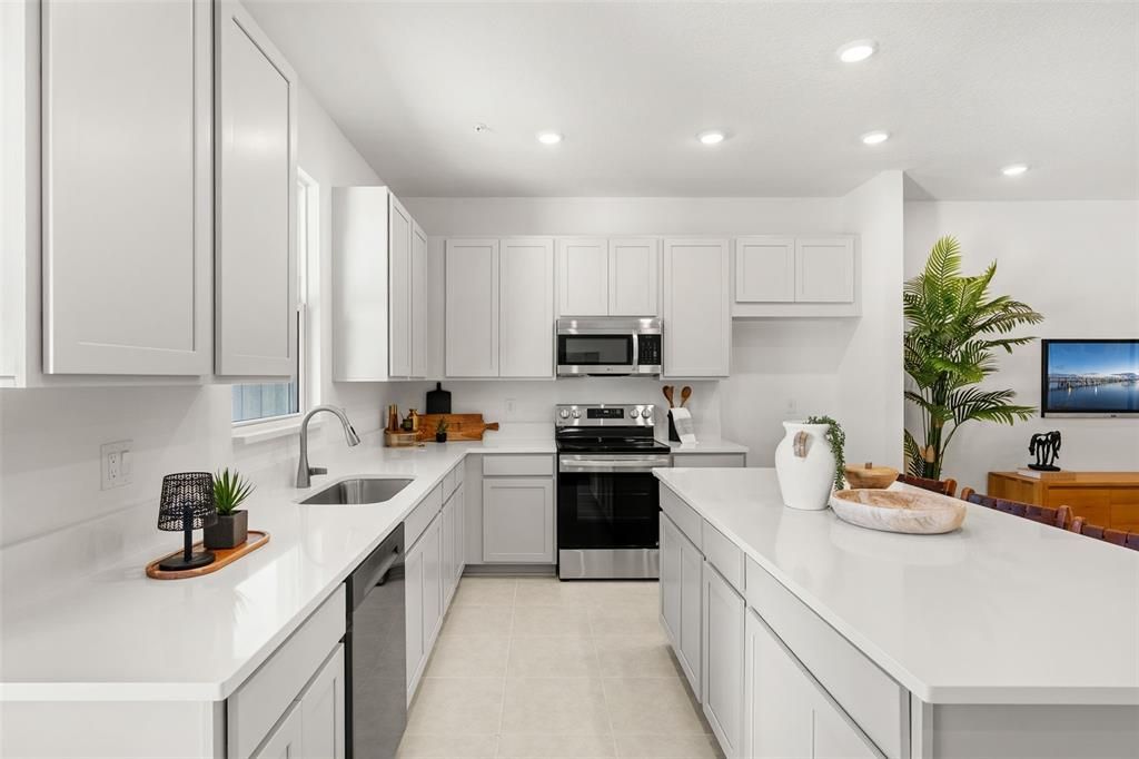 En Venta: $358,665 (3 camas, 2 baños, 1766 Pies cuadrados)