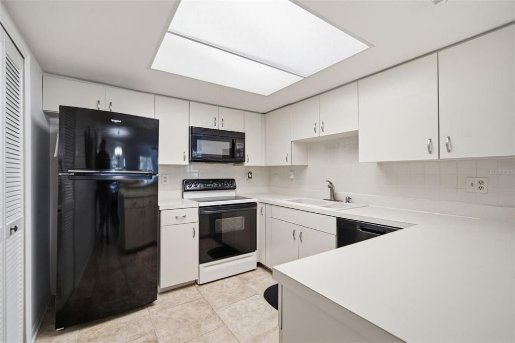 En Venta: $195,000 (2 camas, 2 baños, 1122 Pies cuadrados)