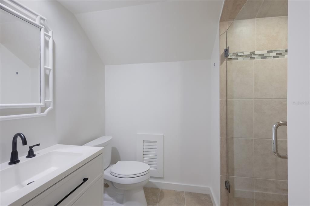 For Sale: $5,600,000 (3 beds, 3 baths, 2714 Square Feet)