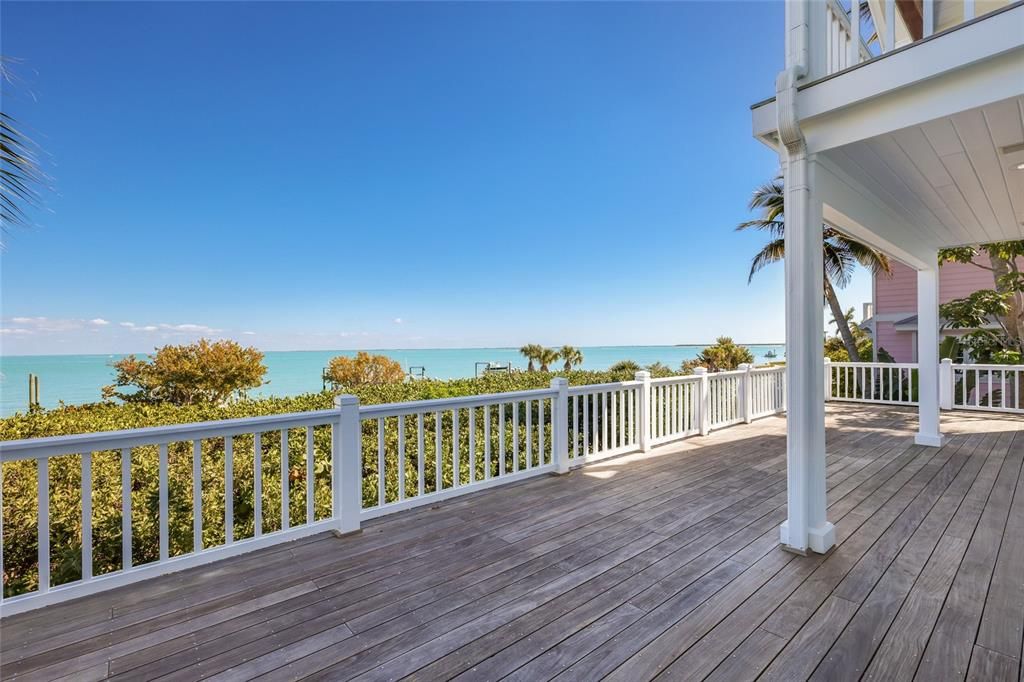 For Sale: $5,600,000 (3 beds, 3 baths, 2714 Square Feet)