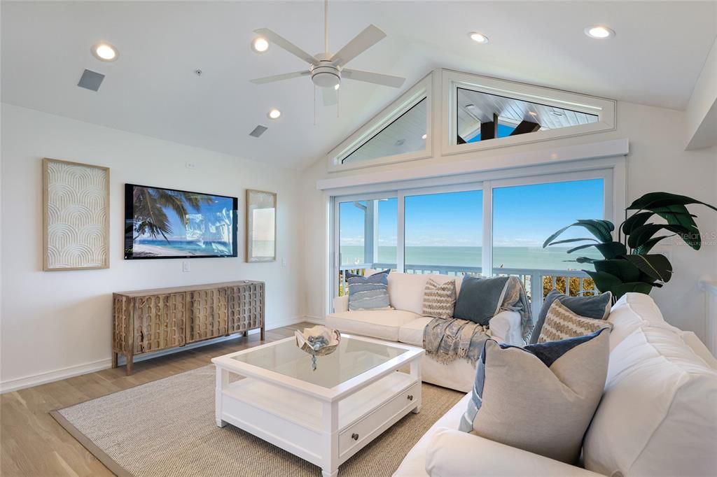 For Sale: $5,600,000 (3 beds, 3 baths, 2714 Square Feet)