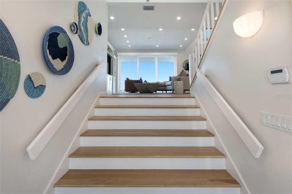 For Sale: $5,600,000 (3 beds, 3 baths, 2714 Square Feet)
