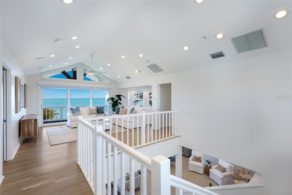 For Sale: $5,600,000 (3 beds, 3 baths, 2714 Square Feet)