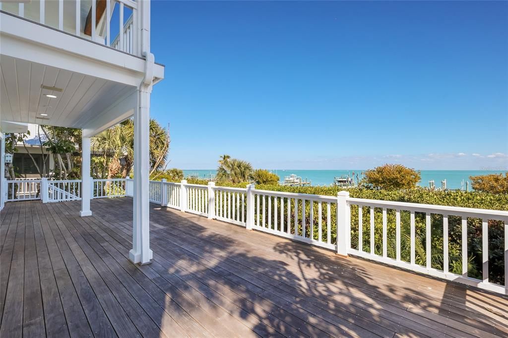For Sale: $5,600,000 (3 beds, 3 baths, 2714 Square Feet)
