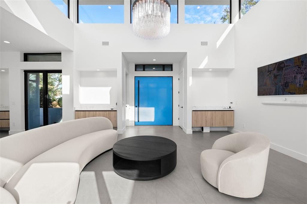 En Venta: $1,595,000 (3 camas, 2 baños, 2400 Pies cuadrados)