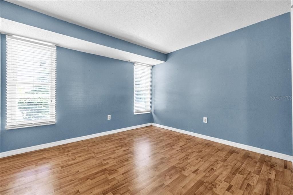 For Sale: $225,000 (3 beds, 2 baths, 1794 Square Feet)
