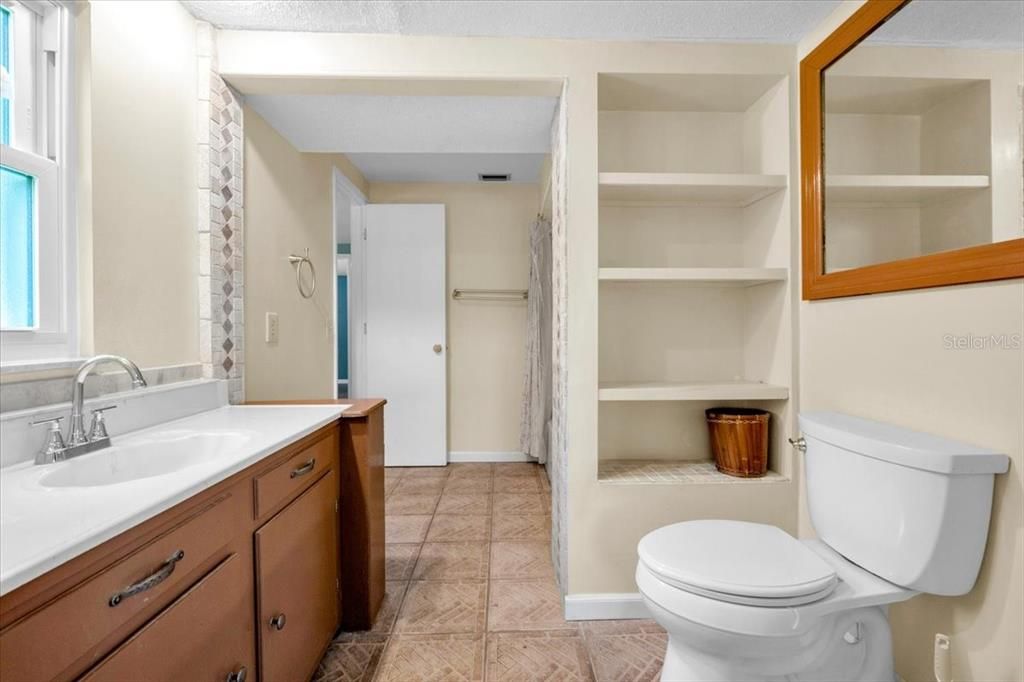 For Sale: $225,000 (3 beds, 2 baths, 1794 Square Feet)