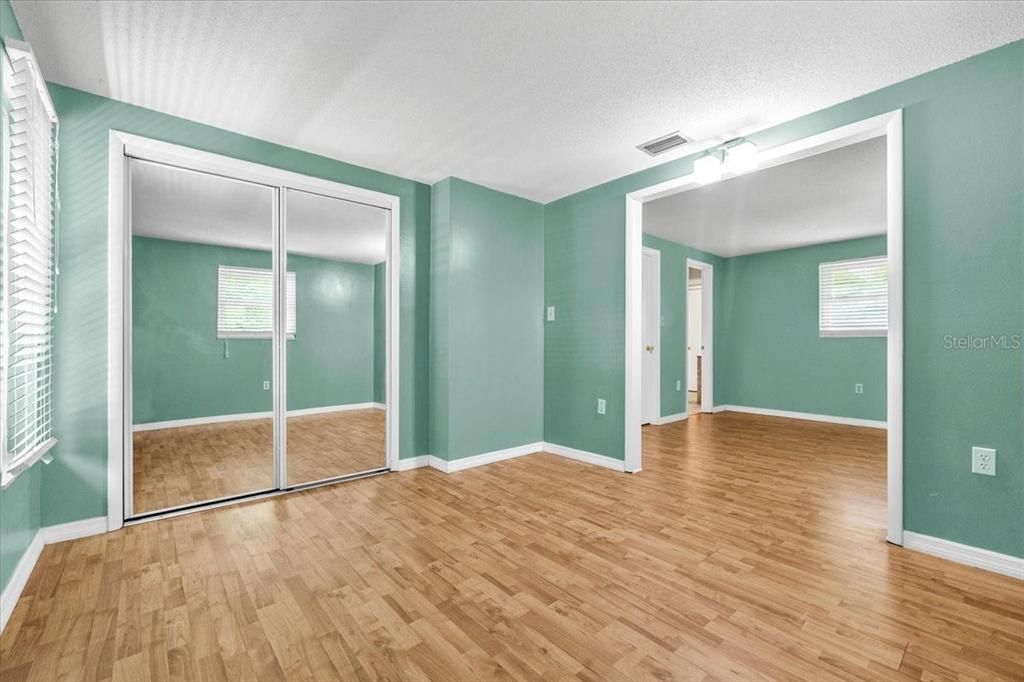 For Sale: $225,000 (3 beds, 2 baths, 1794 Square Feet)