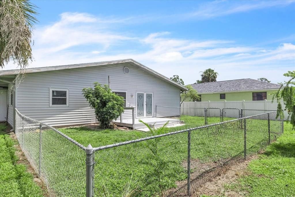 For Sale: $225,000 (3 beds, 2 baths, 1794 Square Feet)
