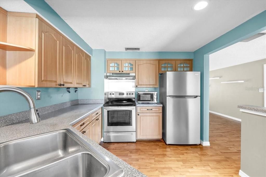 For Sale: $225,000 (3 beds, 2 baths, 1794 Square Feet)