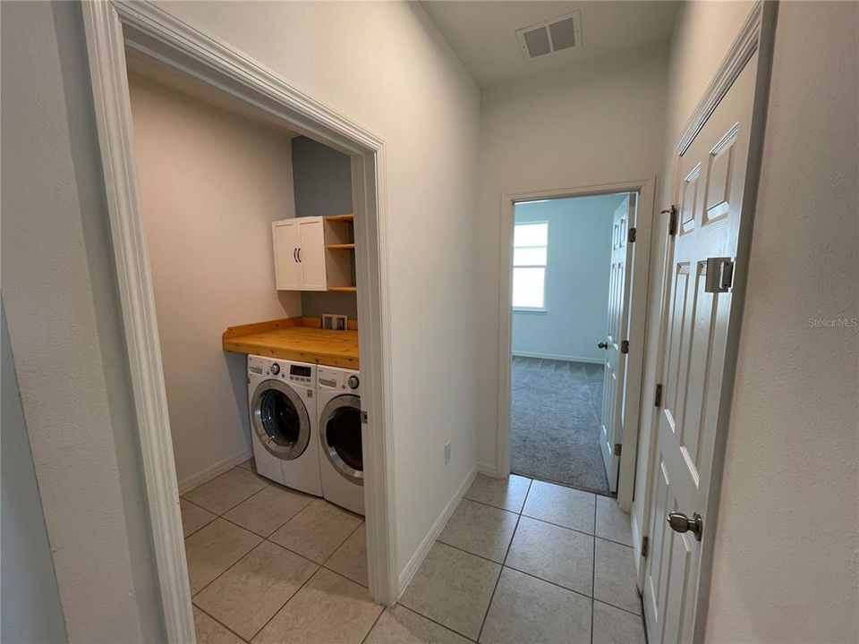 For Rent: $2,100 (4 beds, 2 baths, 1816 Square Feet)