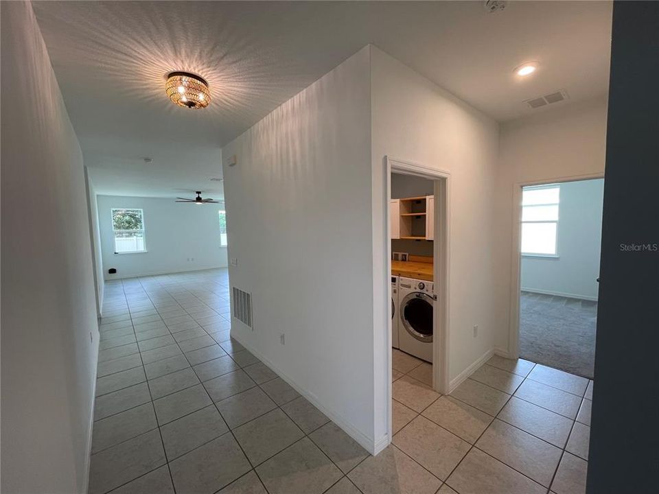 For Rent: $2,100 (4 beds, 2 baths, 1816 Square Feet)