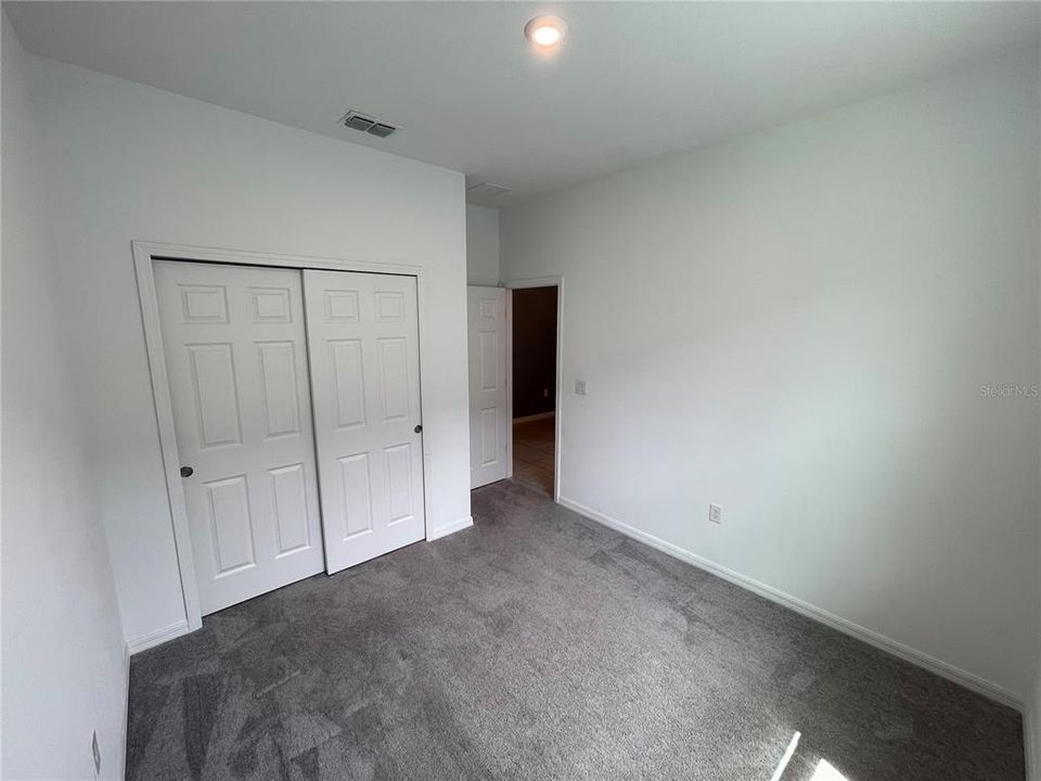 For Rent: $2,100 (4 beds, 2 baths, 1816 Square Feet)