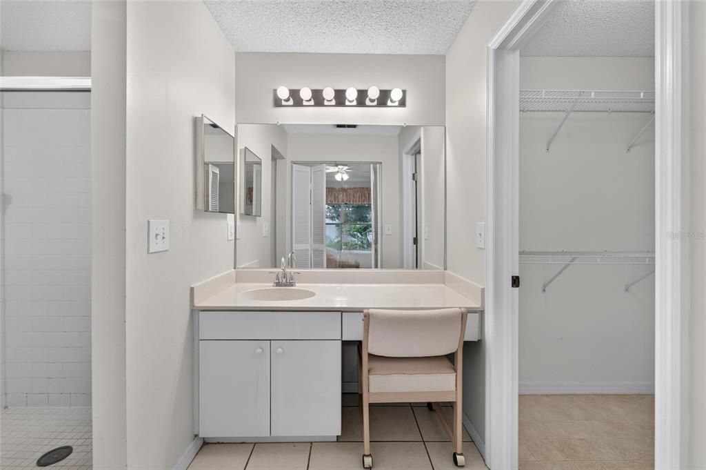 На продажу: $179,900 (2 спален, 2 ванн, 1550 Квадратных фут)