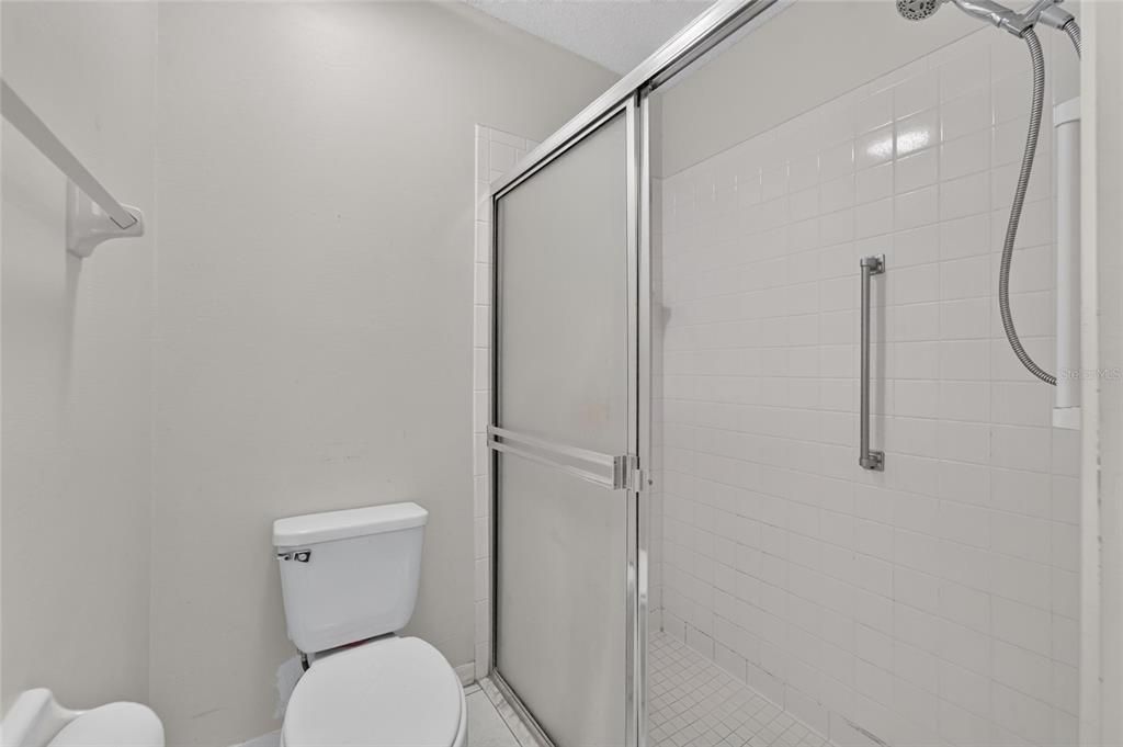 На продажу: $179,900 (2 спален, 2 ванн, 1550 Квадратных фут)