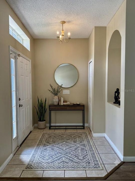 For Rent: $2,750 (4 beds, 2 baths, 1952 Square Feet)
