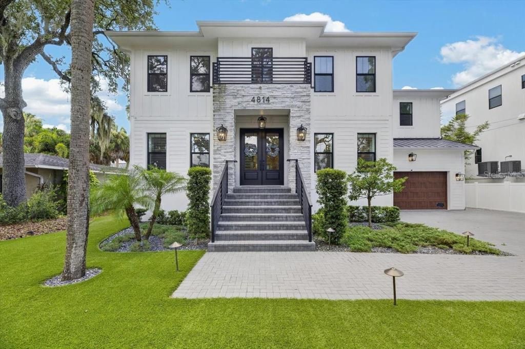 En Venta: $3,499,000 (5 camas, 4 baños, 5077 Pies cuadrados)