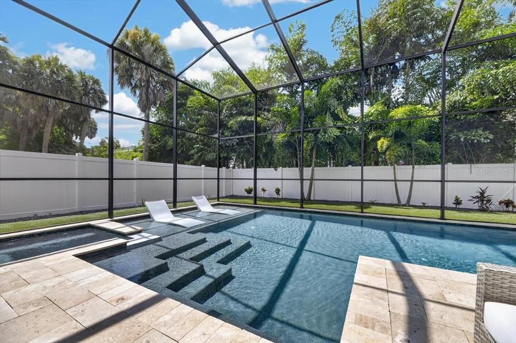 En Venta: $3,499,000 (5 camas, 4 baños, 5077 Pies cuadrados)