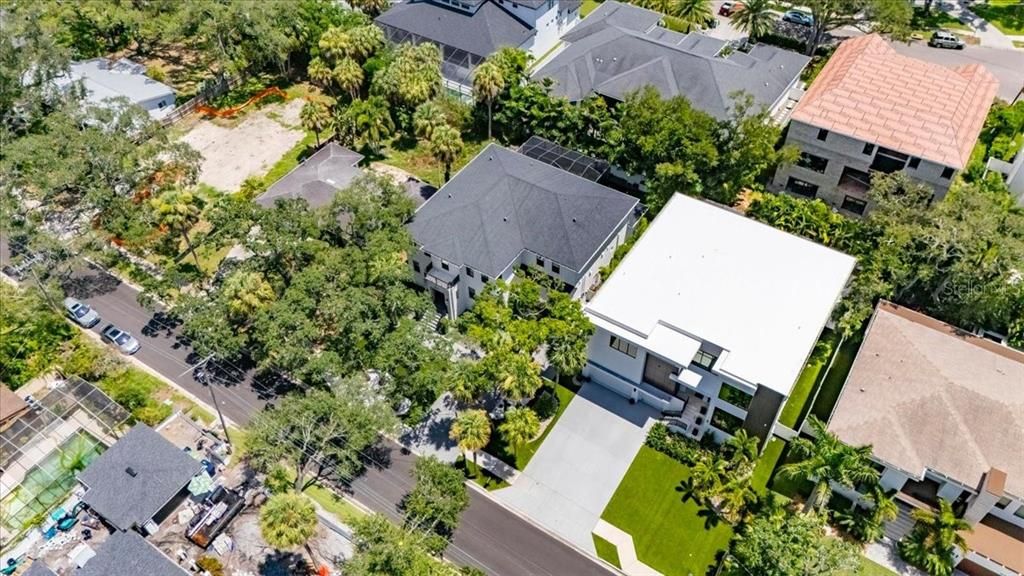 En Venta: $3,499,000 (5 camas, 4 baños, 5077 Pies cuadrados)