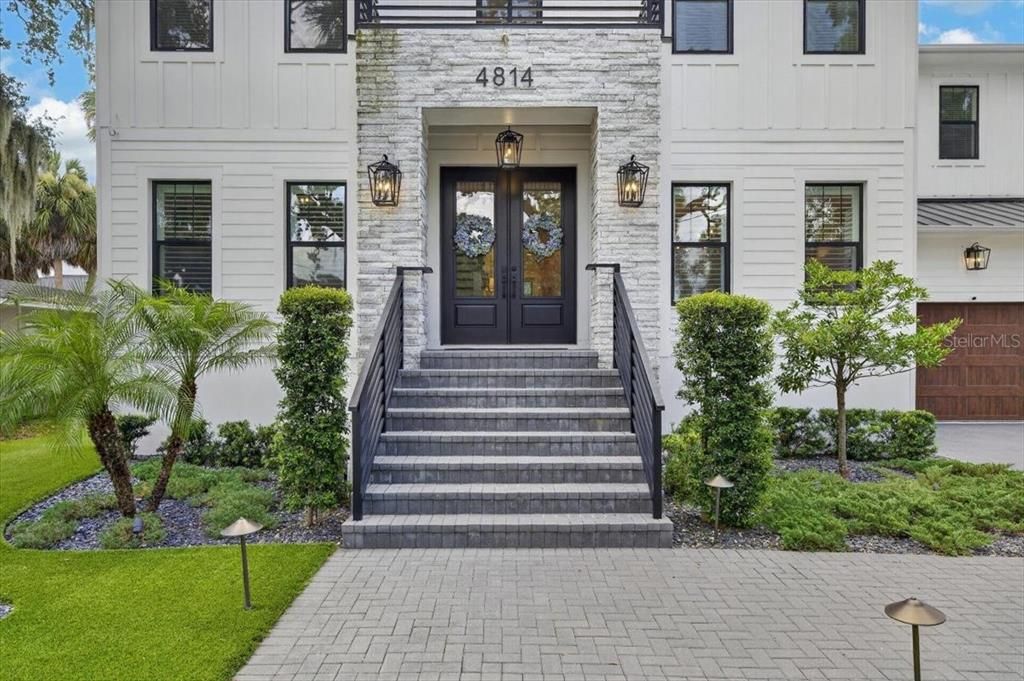 En Venta: $3,499,000 (5 camas, 4 baños, 5077 Pies cuadrados)