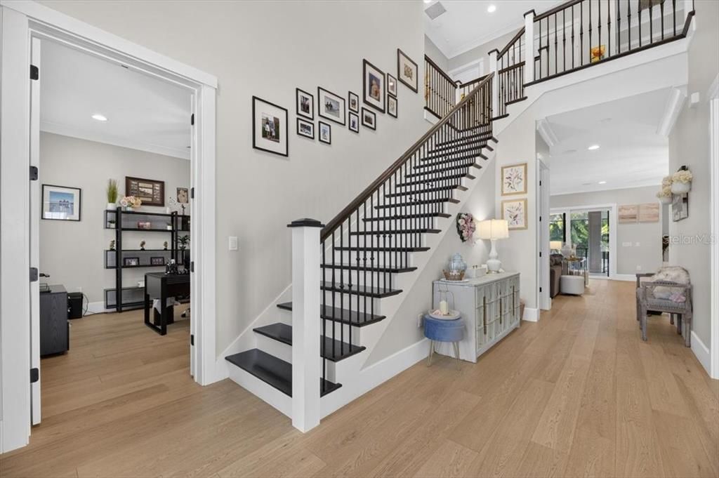 En Venta: $3,499,000 (5 camas, 4 baños, 5077 Pies cuadrados)