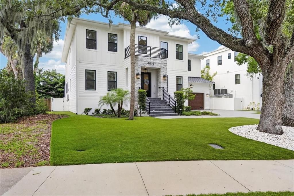 En Venta: $3,499,000 (5 camas, 4 baños, 5077 Pies cuadrados)