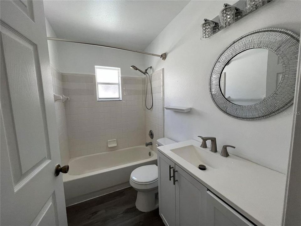 For Rent: $1,950 (3 beds, 2 baths, 1054 Square Feet)