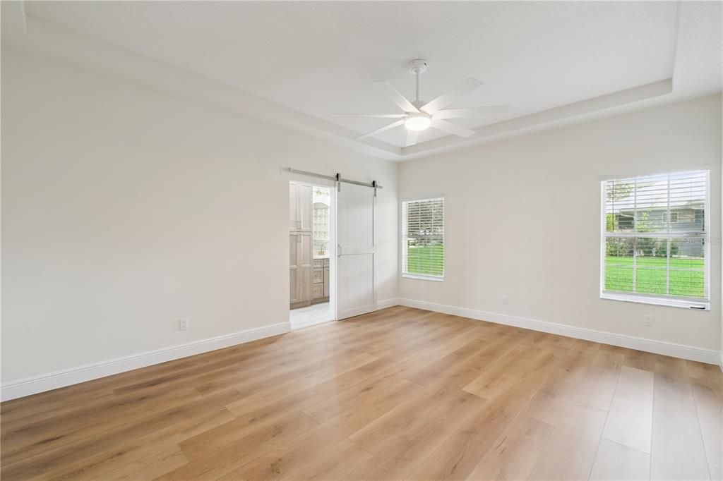 На продажу: $339,900 (3 спален, 2 ванн, 1776 Квадратных фут)