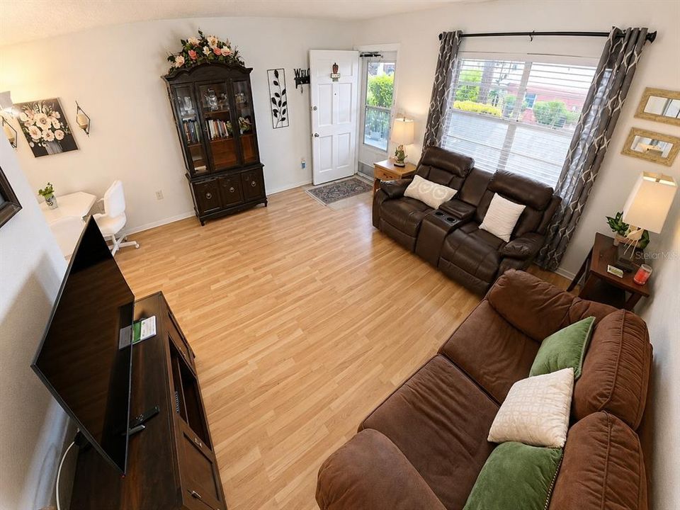 En Venta: $84,000 (1 camas, 1 baños, 672 Pies cuadrados)