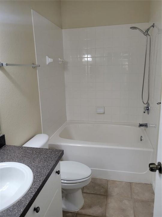 В аренду: $2,200 (2 спален, 2 ванн, 1165 Квадратных фут)