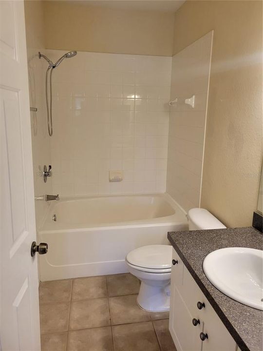В аренду: $2,200 (2 спален, 2 ванн, 1165 Квадратных фут)