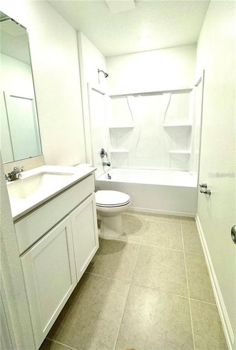 En Renta: $1,975 (4 camas, 2 baños, 1874 Pies cuadrados)