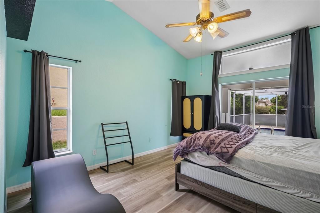 En Venta: $369,000 (3 camas, 2 baños, 1822 Pies cuadrados)