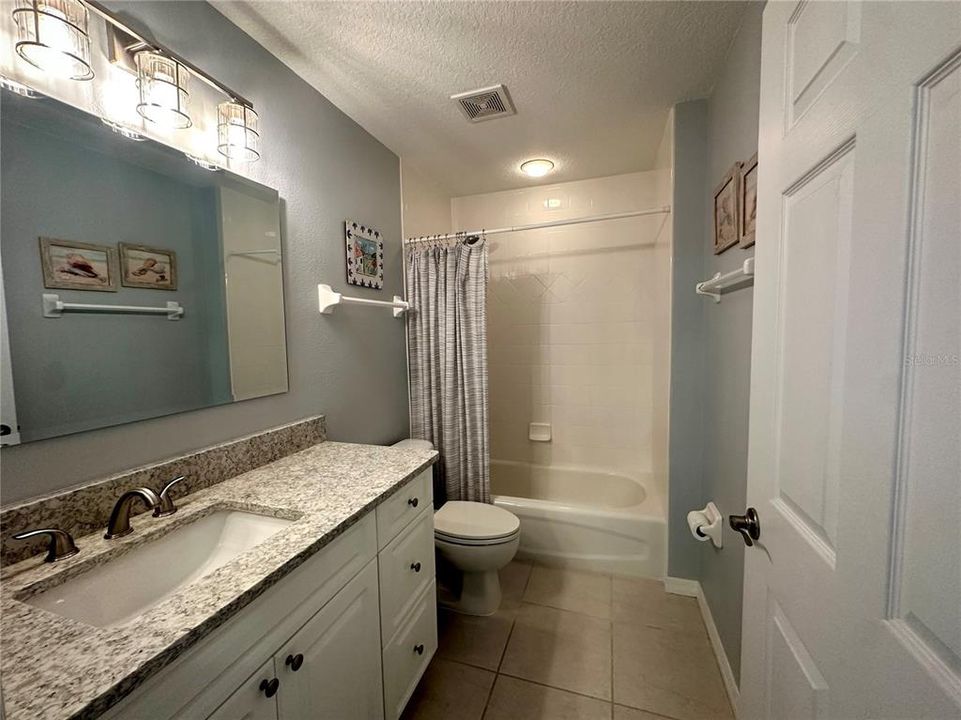 : $449,000 (3 camas, 2 baños, 1698 Pies cuadrados)