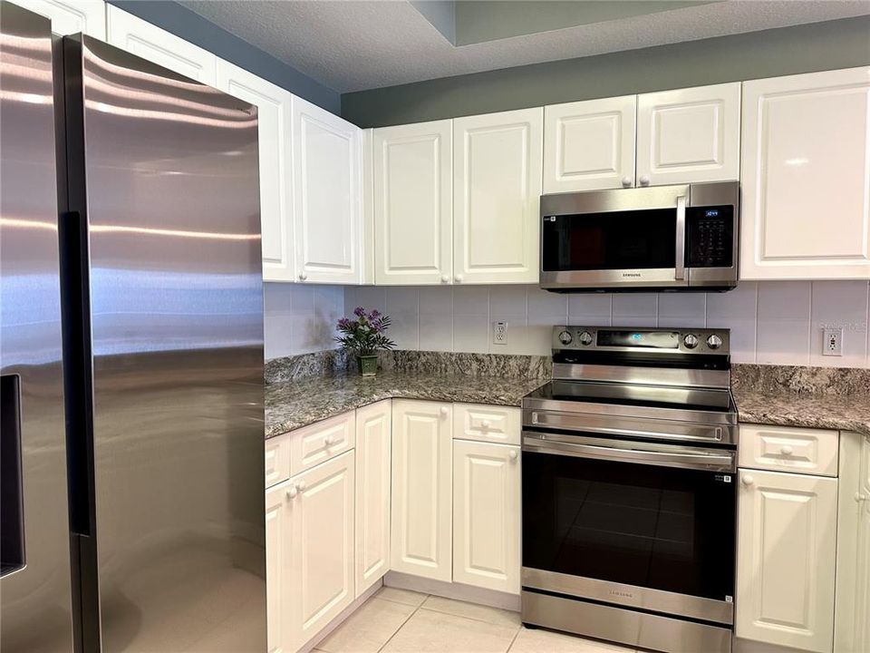 : $449,000 (3 camas, 2 baños, 1698 Pies cuadrados)