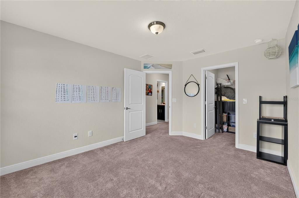 На продажу: $459,900 (4 спален, 3 ванн, 2950 Квадратных фут)