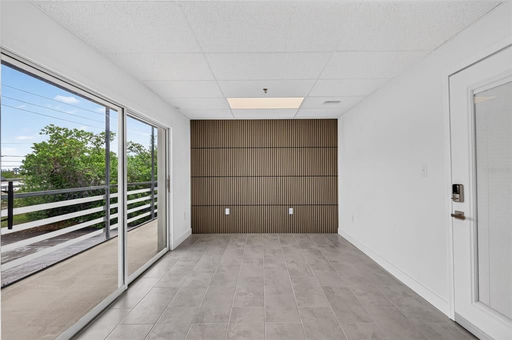 For Sale: $175,000 (0 beds, 0 baths, 968 Square Feet)