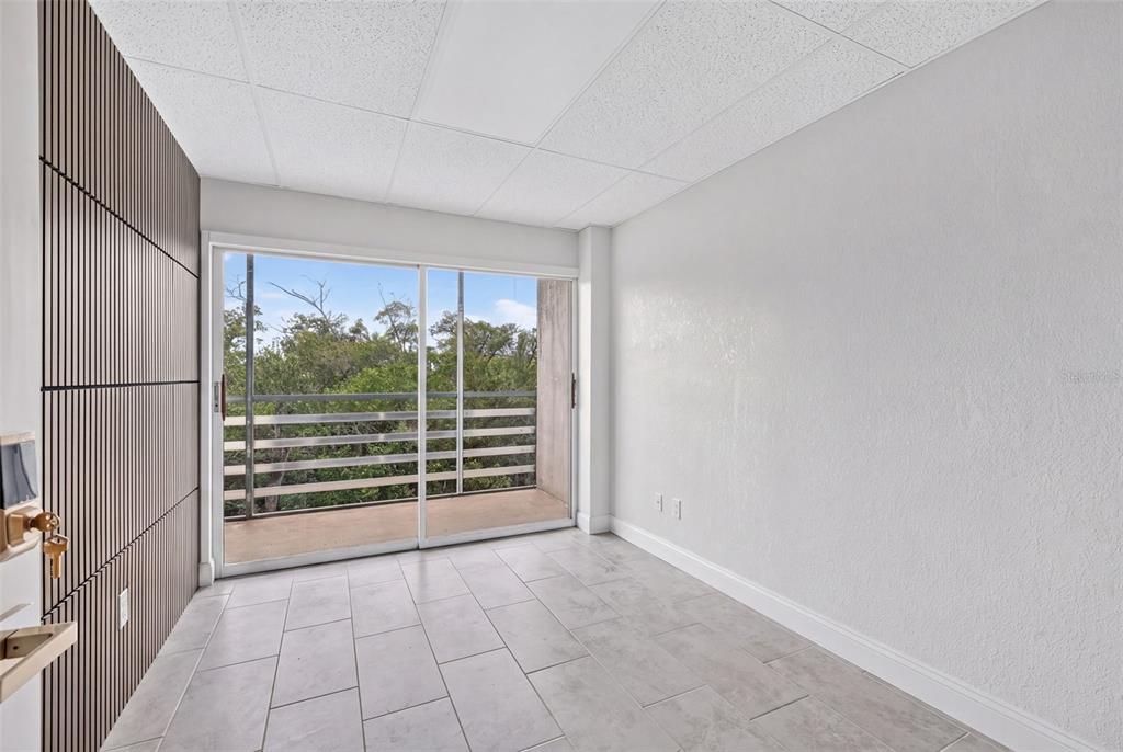 For Sale: $175,000 (0 beds, 0 baths, 968 Square Feet)