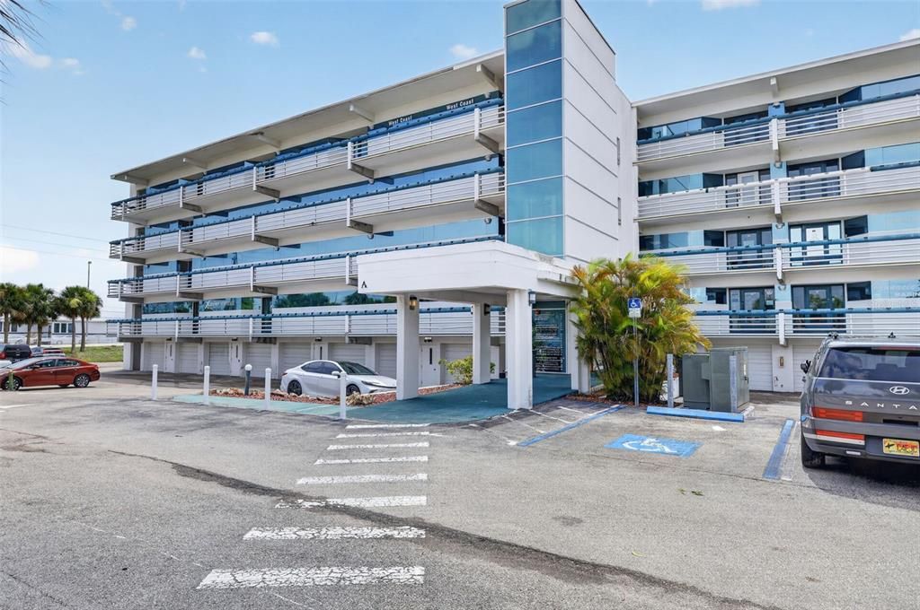 For Sale: $175,000 (0 beds, 0 baths, 968 Square Feet)