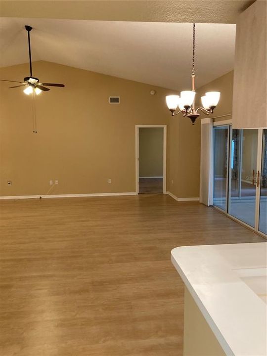 For Rent: $2,400 (2 beds, 2 baths, 1669 Square Feet)