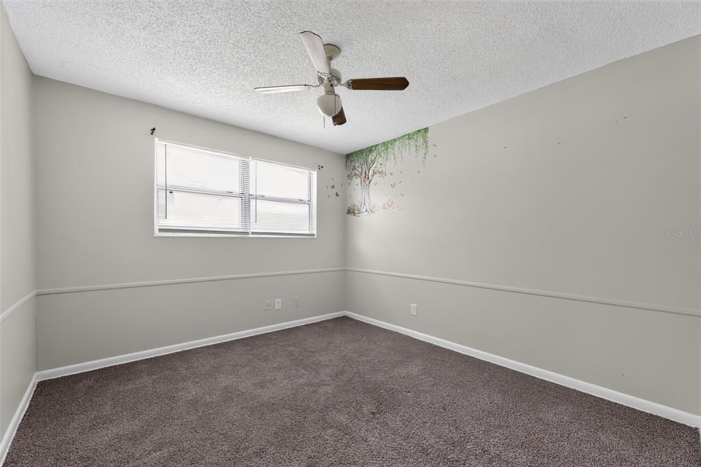 Active With Contract: $170,000 (3 beds, 2 baths, 1351 Square Feet)