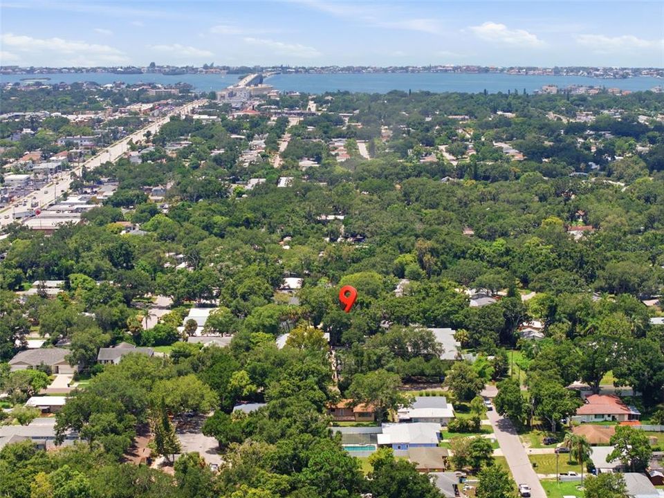 For Sale: $447,500 (3 beds, 2 baths, 1305 Square Feet)